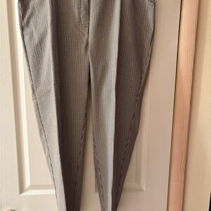 Ladies Zac & Rachel  16W Checkered slacks